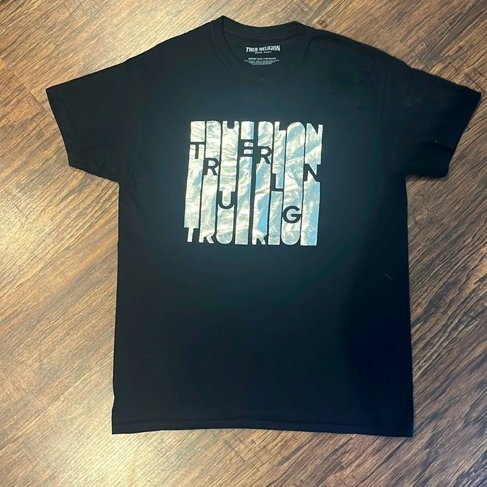 True Religion Black Metallic Foil Column Graphic Tee. Size Medium